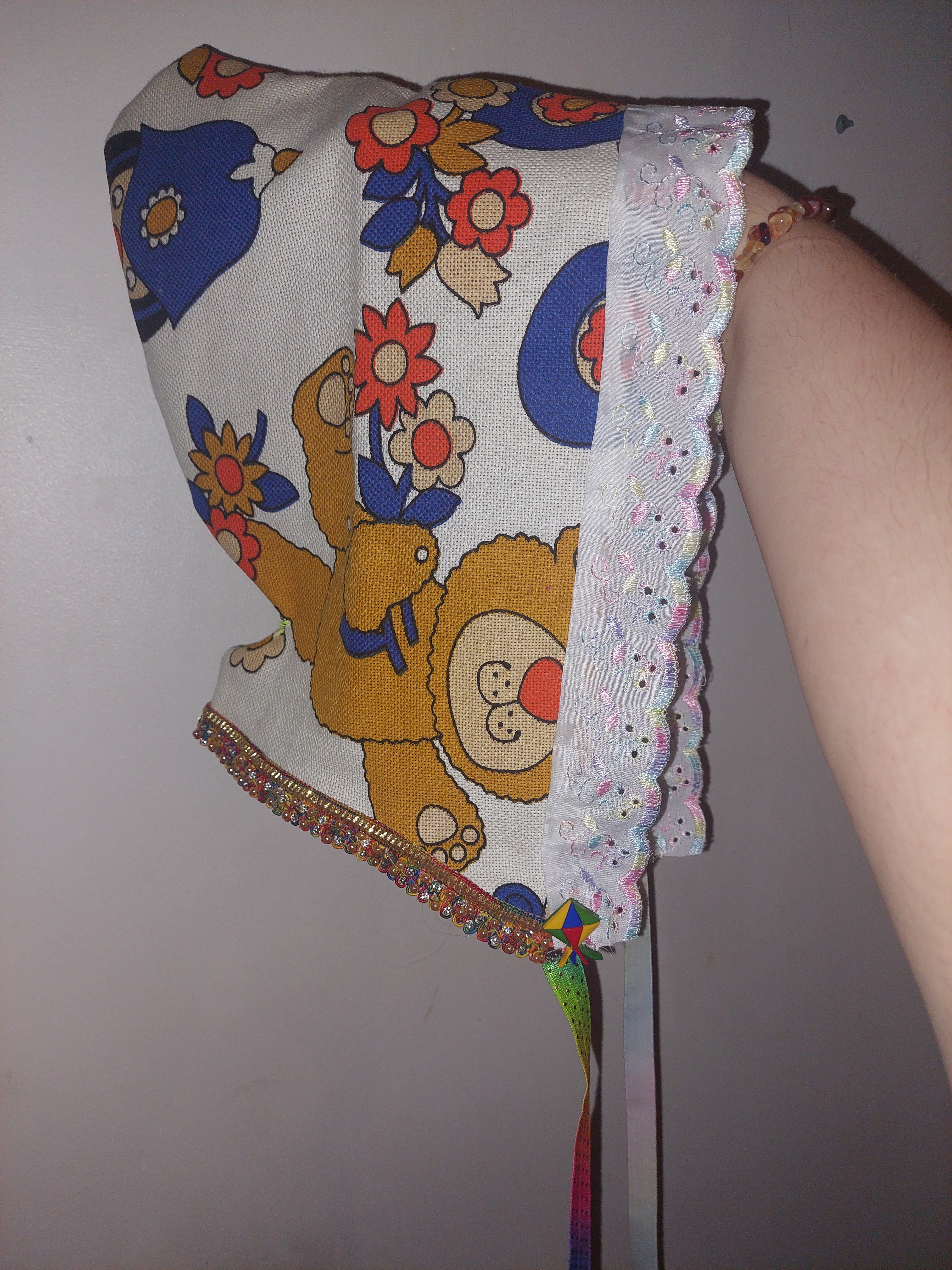 Handmade clowncore toy themed bonnet!